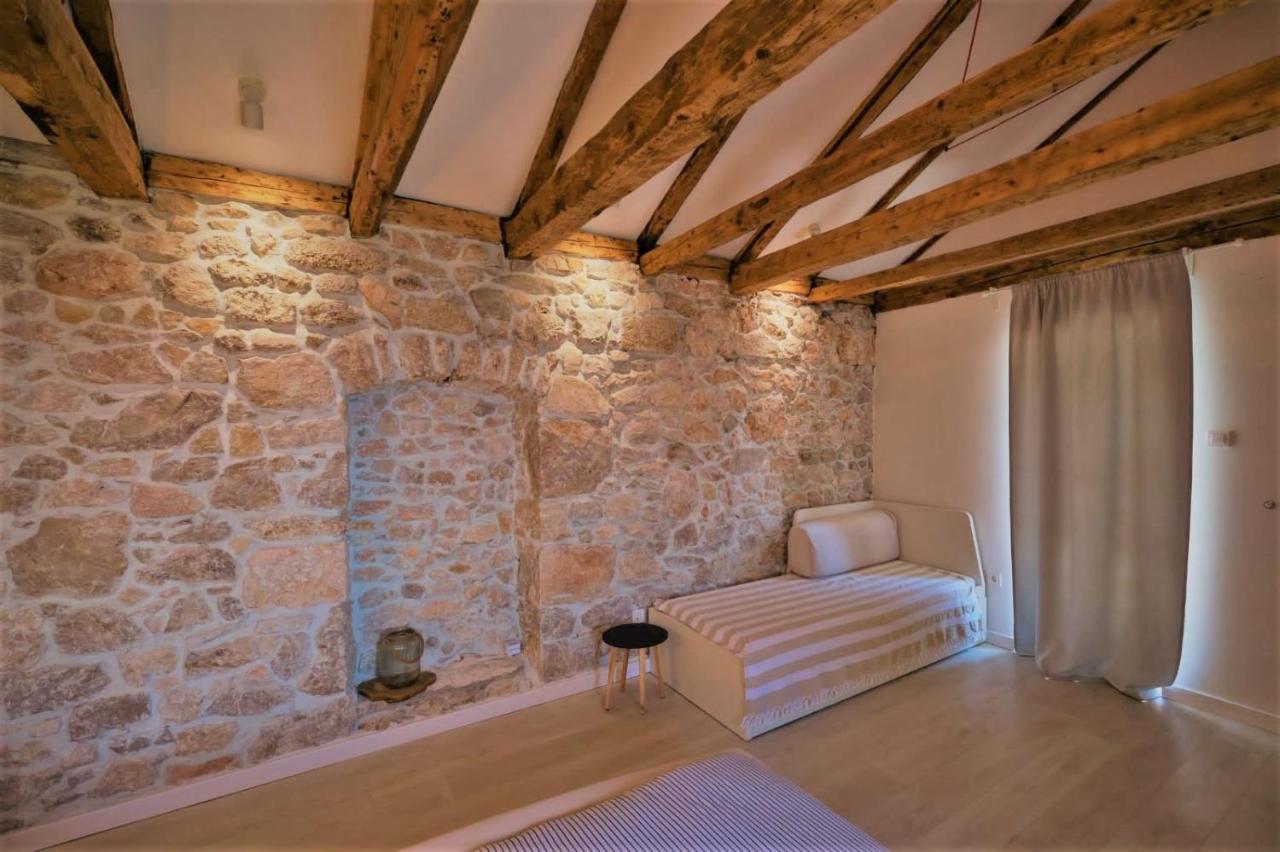 Villa House Franulich Stara Baška Exterior foto